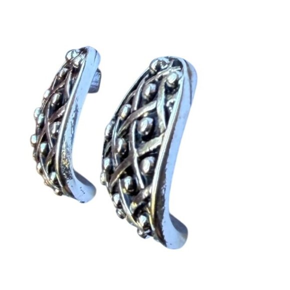 Y2K Silver Tone Lattice Textured Half Hoop Earrings Nickel Free Hypoallergenic - Picture 2 of 6